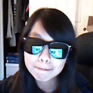 Meet your Posher, Crystal